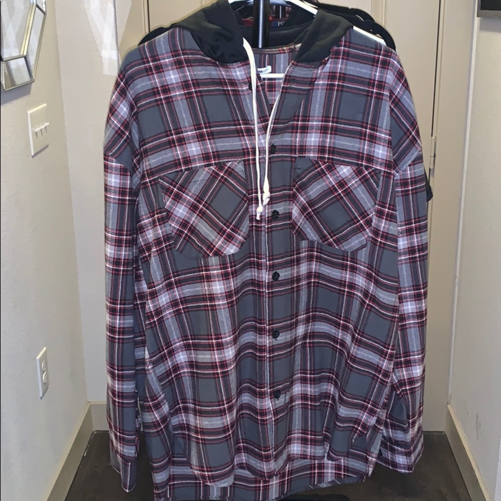 MENS. BRAND NEW! long sleeve flannel w/hoodie